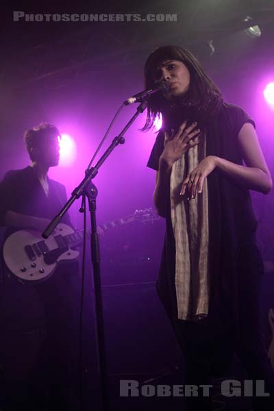 SCHOOL OF SEVEN BELLS - 2010-11-03 - PARIS - La Boule Noire - 